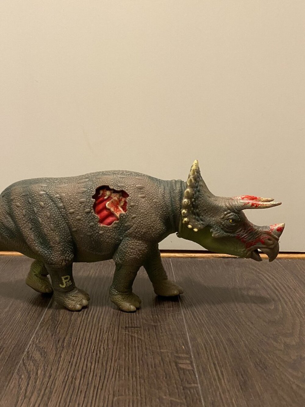 Vintage 1993 Jurassic Park Triceratops JP08 Kenner Dinosaur Toy Action Figure